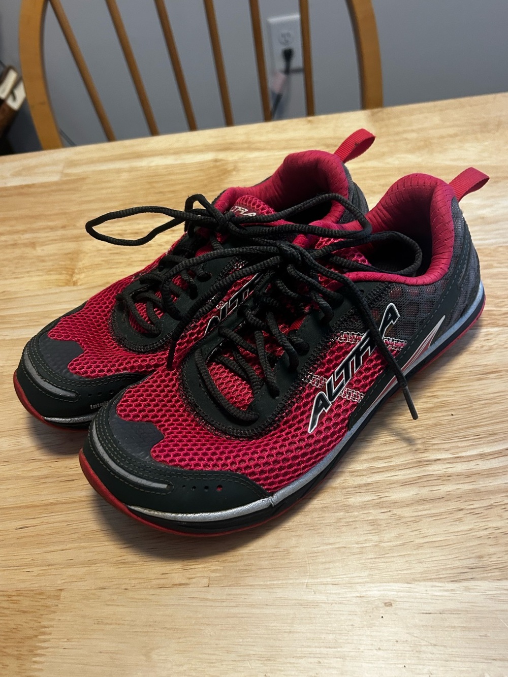 Altra Intuition 1.5 Womens Sz 8